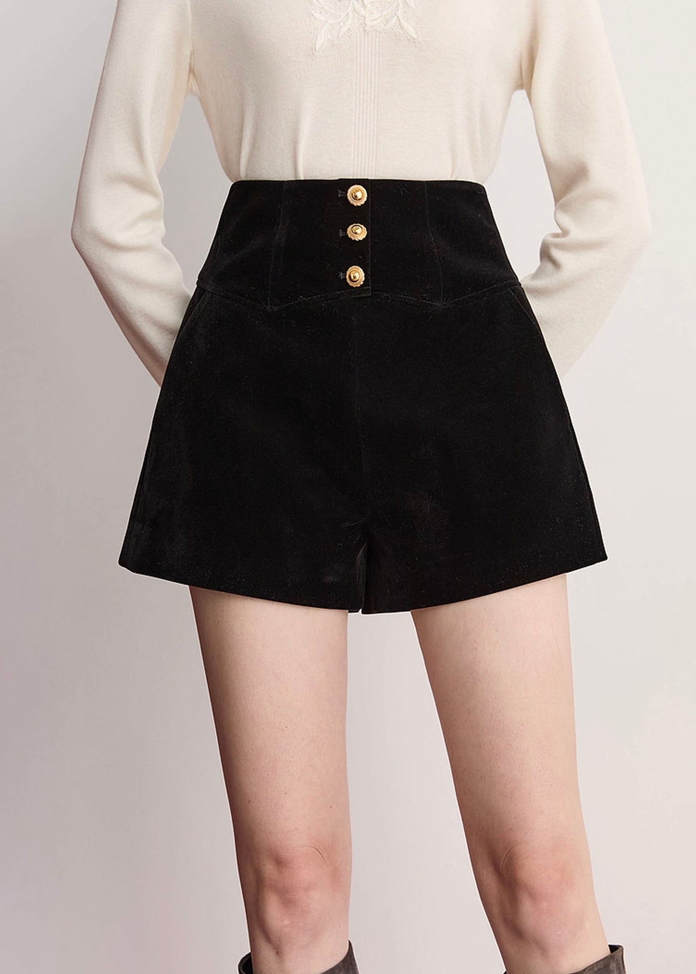 ハイウエストベルベットショートパンツ