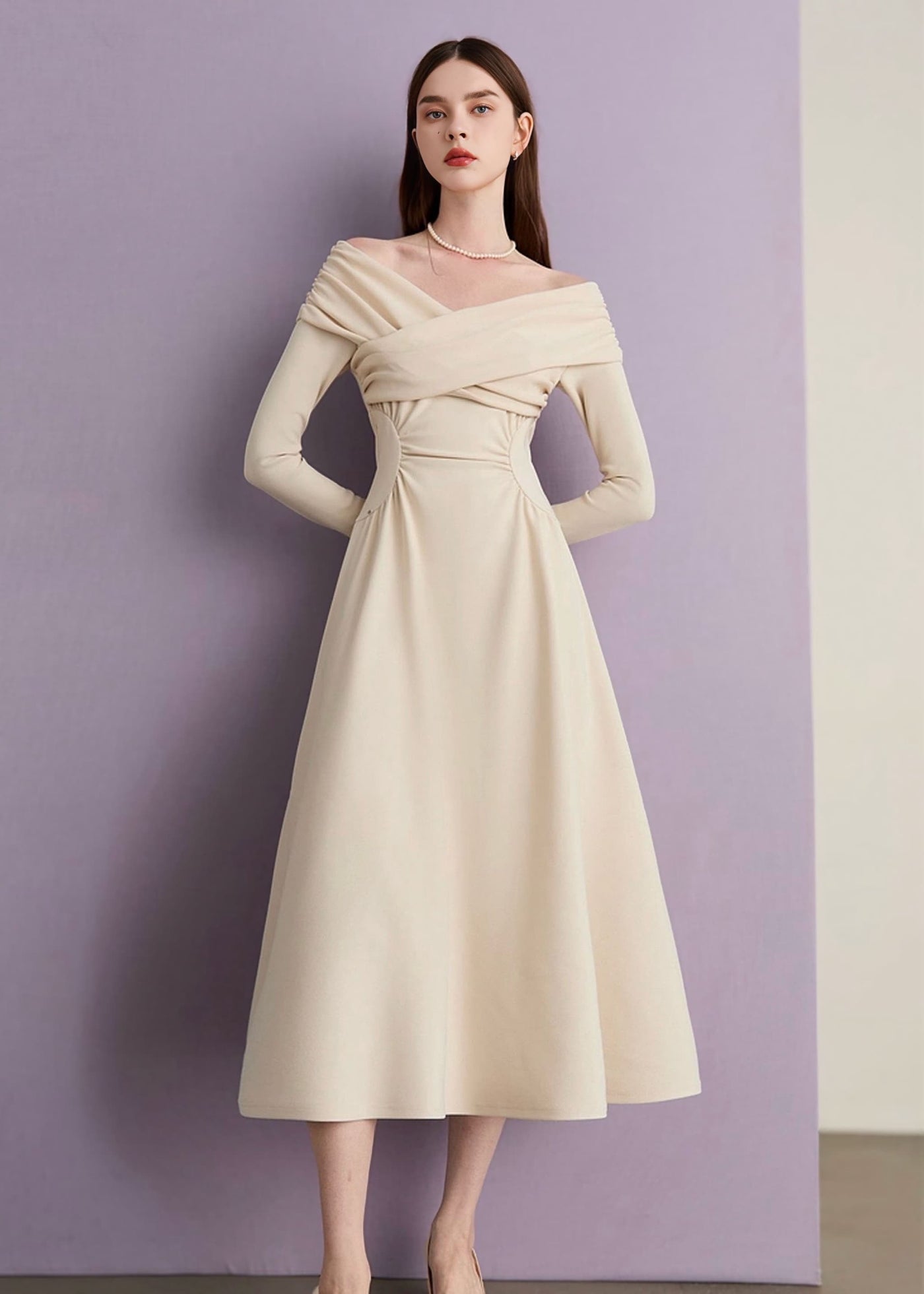 オフショルダーフィットフレアドレス