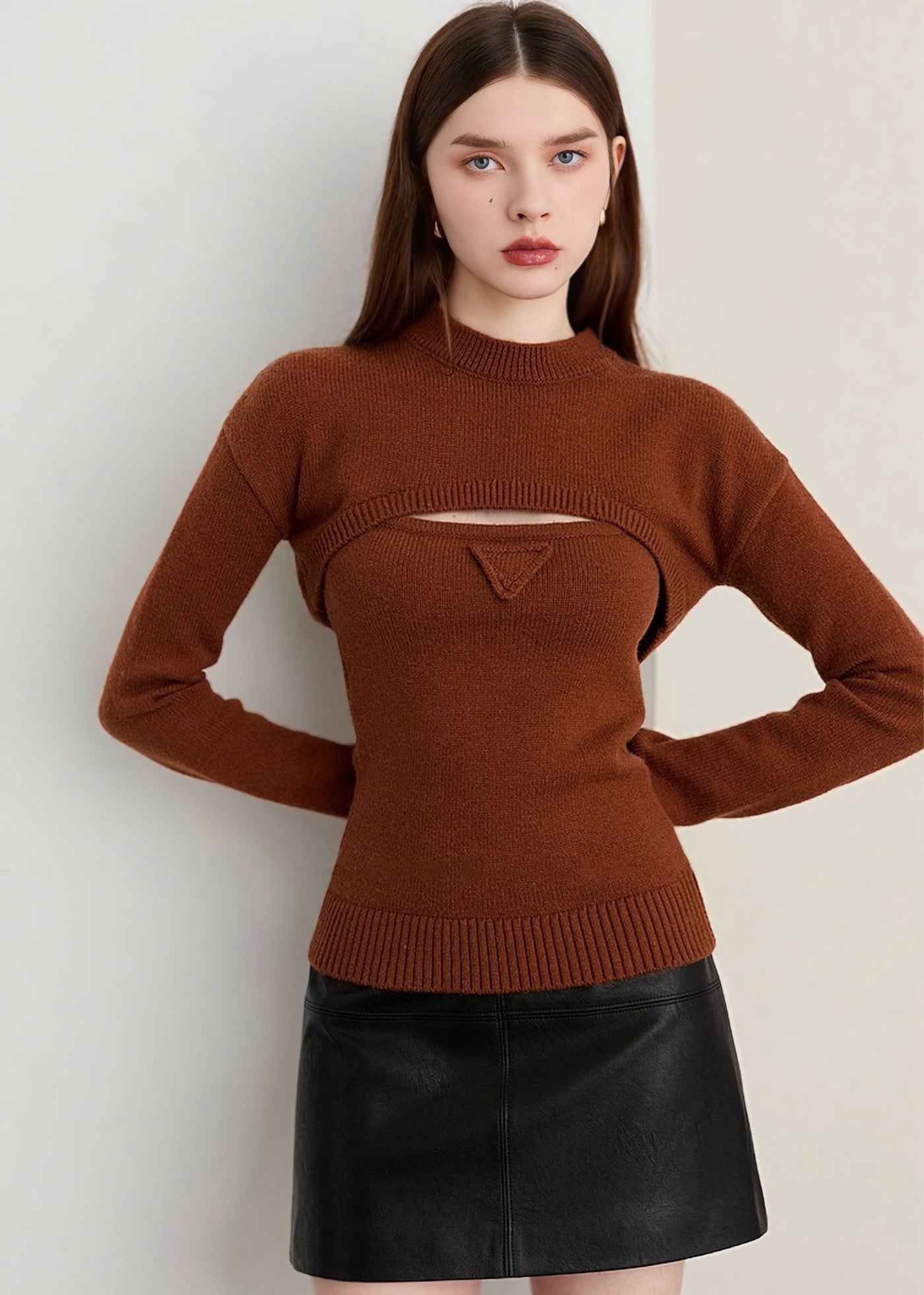 カットアウトスリムニットトップス