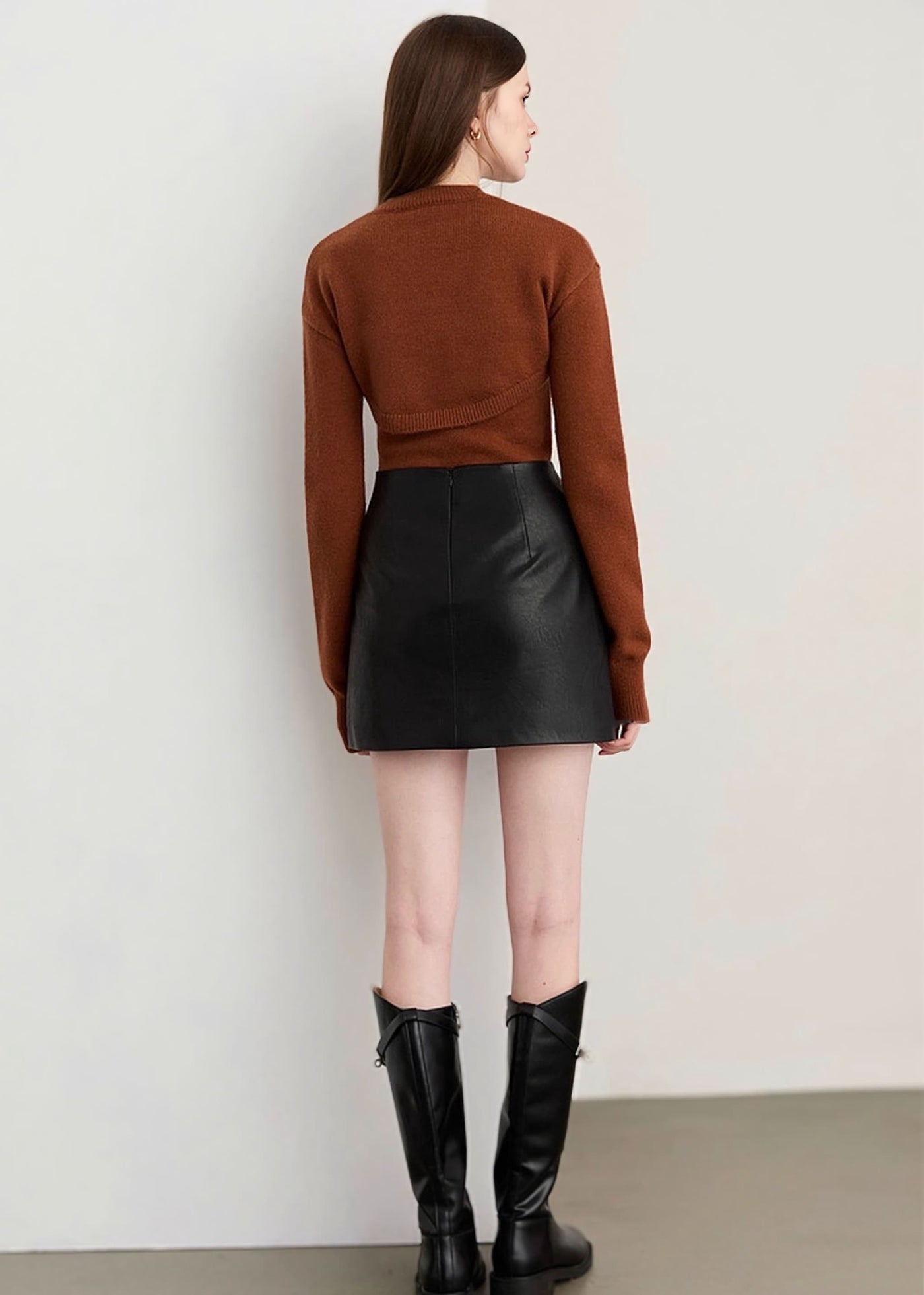 カットアウトスリムニットトップス