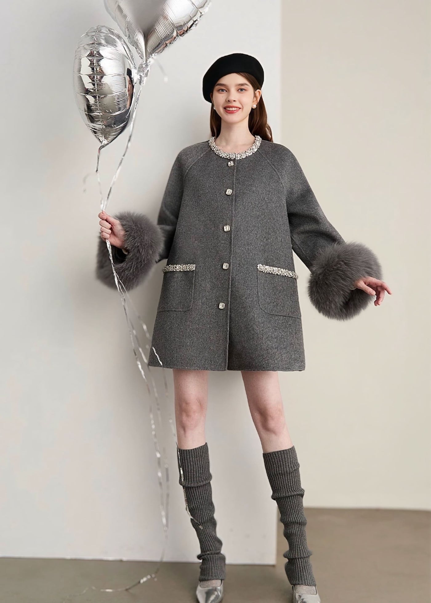 ビジューネックウールフレアラインコート