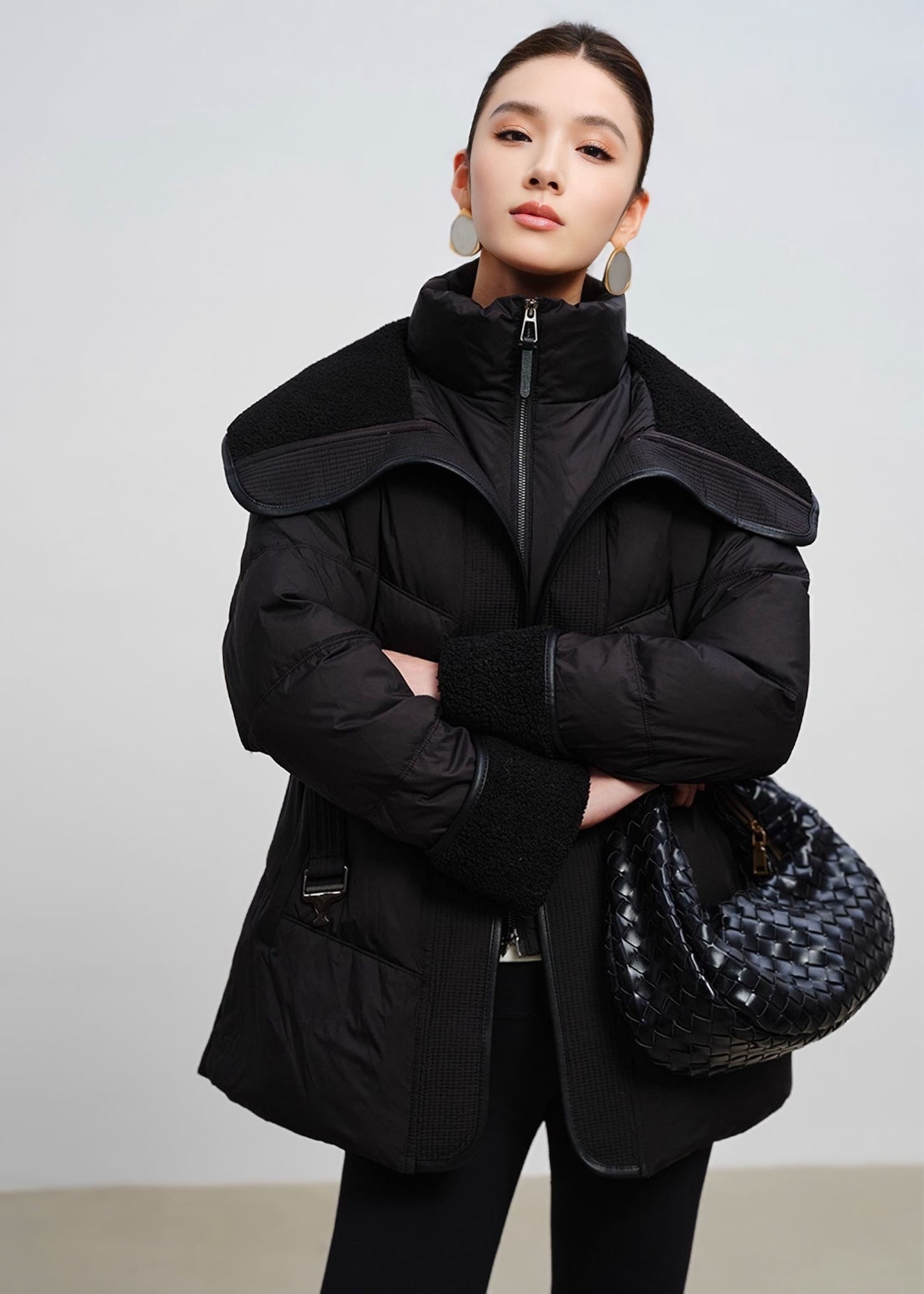 ビッグラペルダウンジャケット