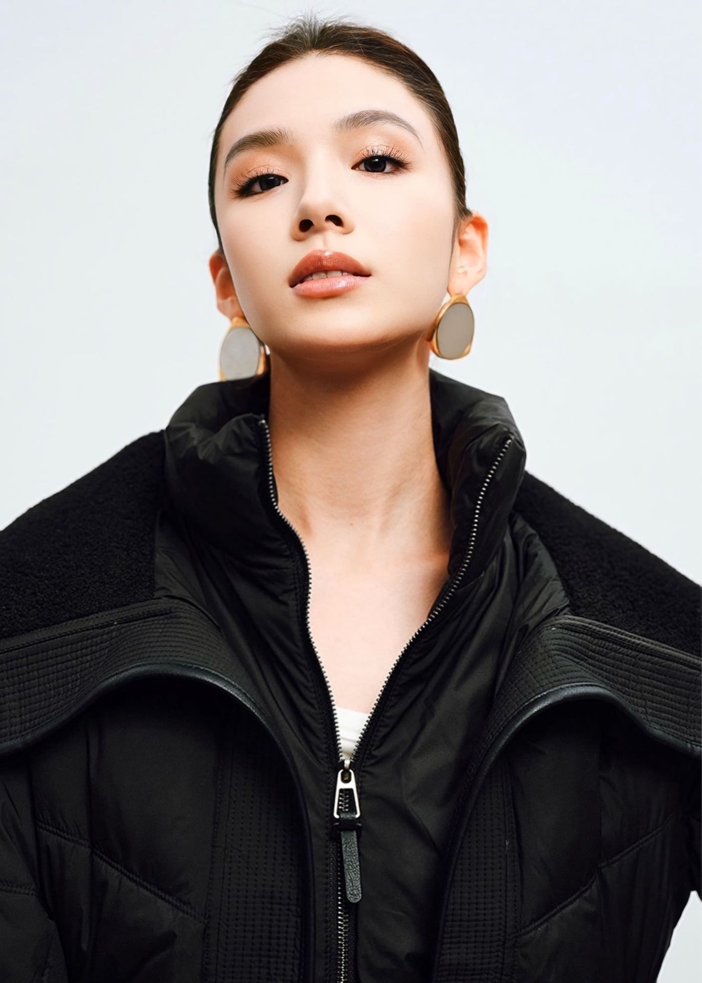 ビッグラペルダウンジャケット