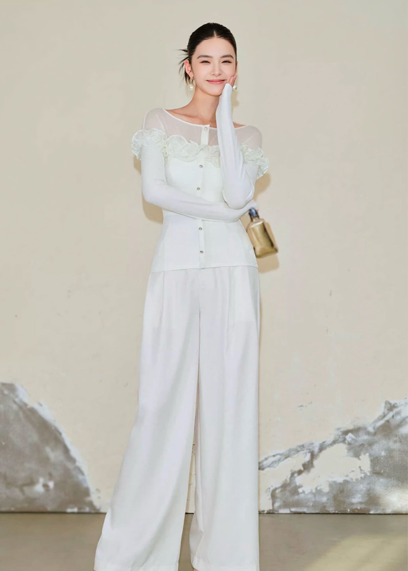 デコルテシアーフリルスリムカーディガン