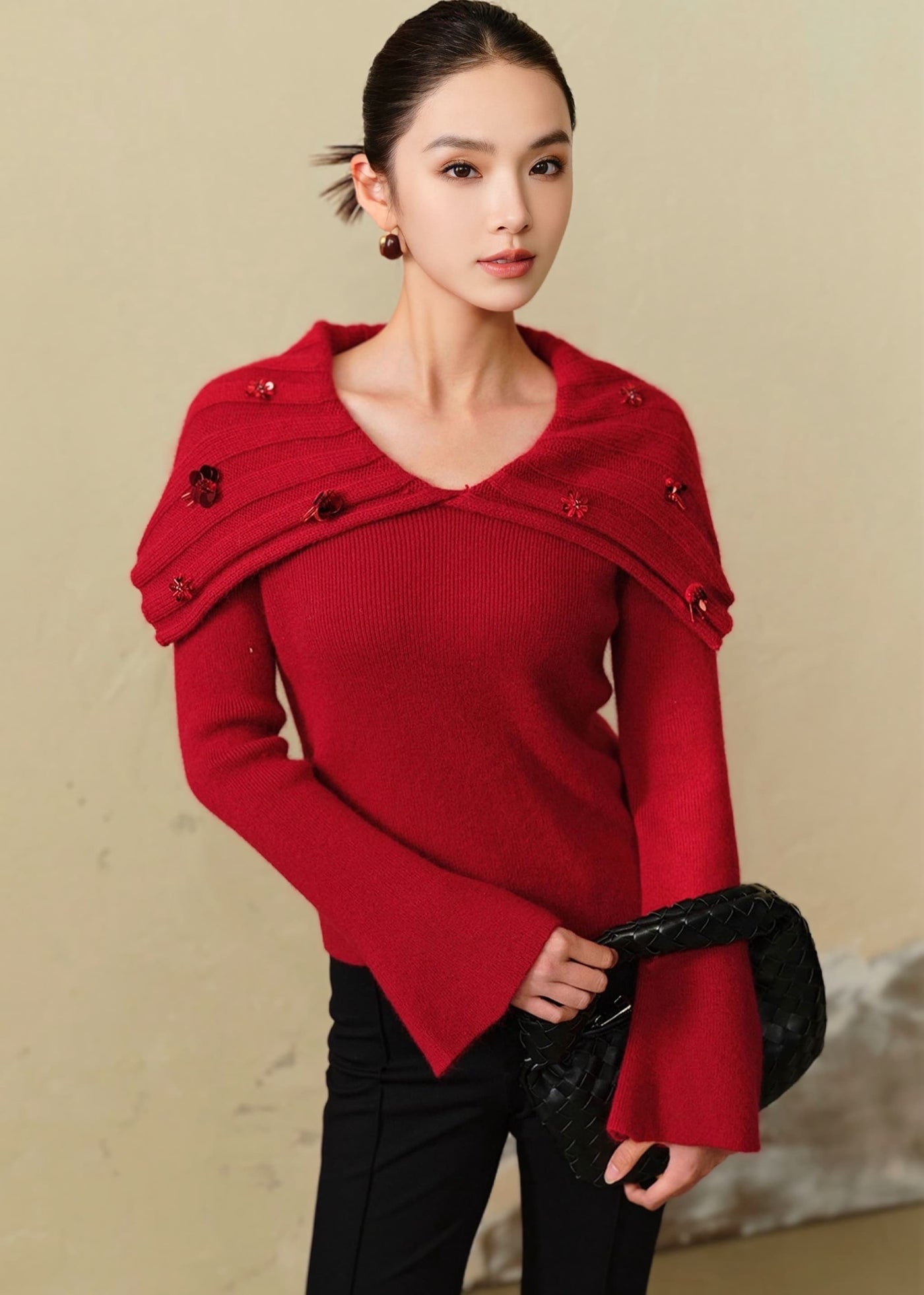 ラージラペルフレアスリーブセーター