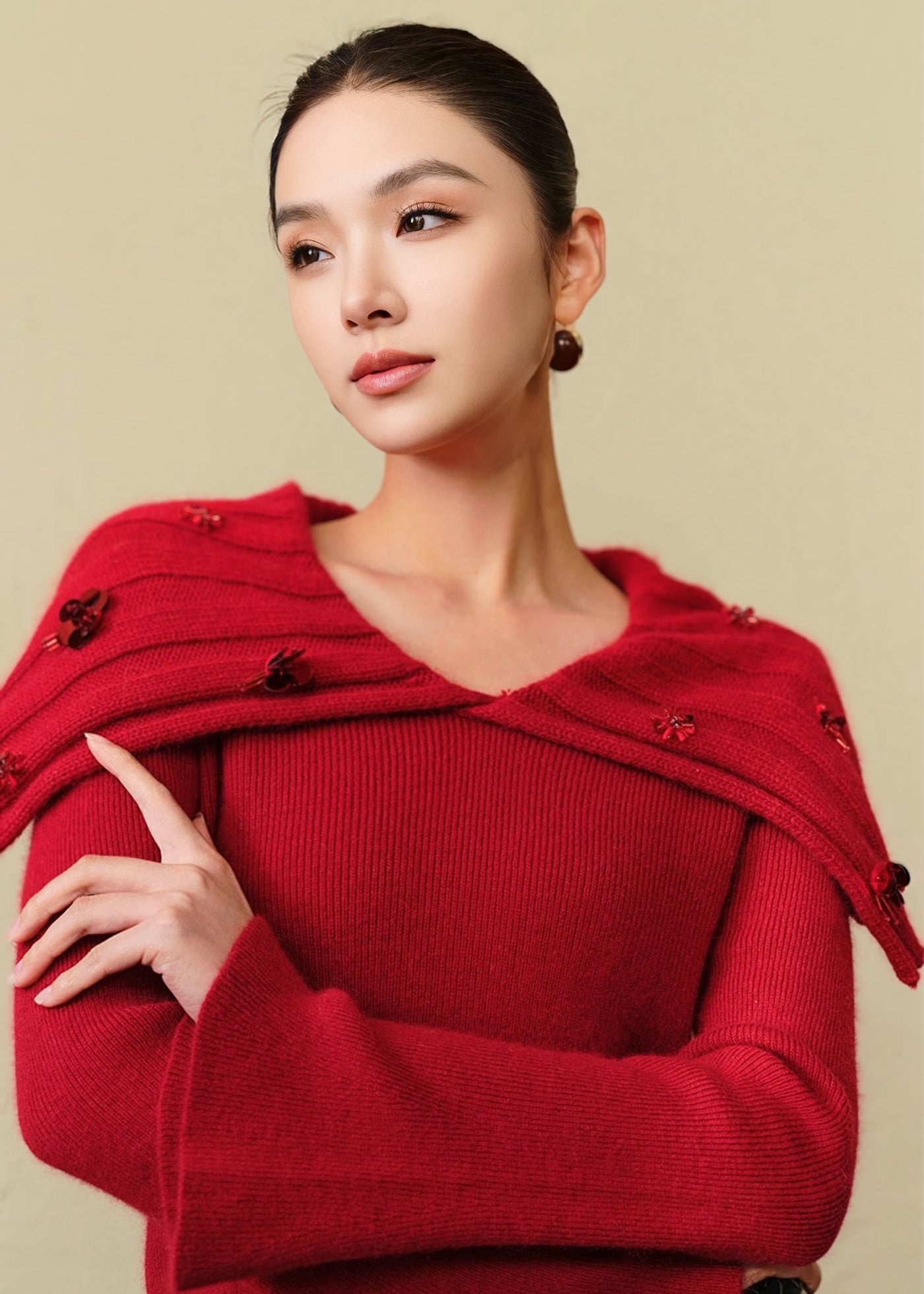 ラージラペルフレアスリーブセーター