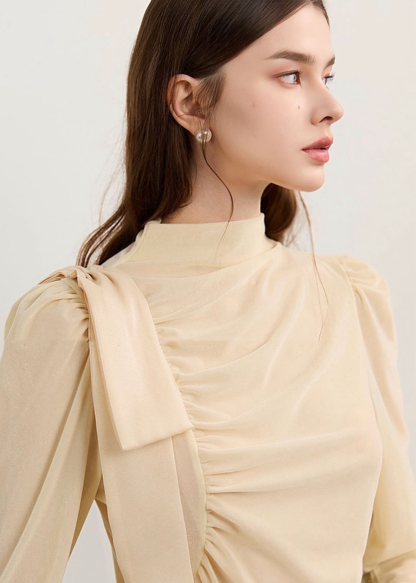 ギャザードレープリボントップス