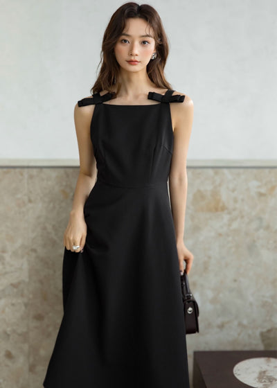 リボンストラップブラックドレス
